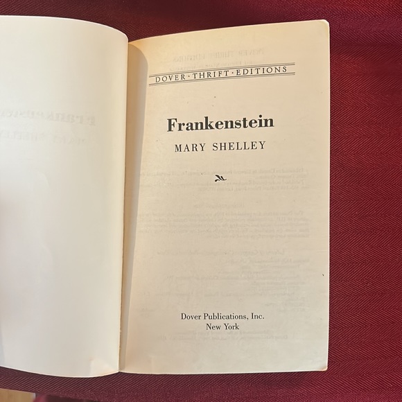 Frankenstein book EUC by Mary Shelley - Picture 3 of 4